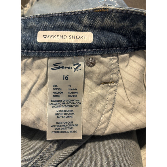 SEVEN7 WOMENS 5" FRAY HEM HIGH RISE DENIM STAR BLING WEEKEND SHORT SIZE 16 - Picture 5 of 9